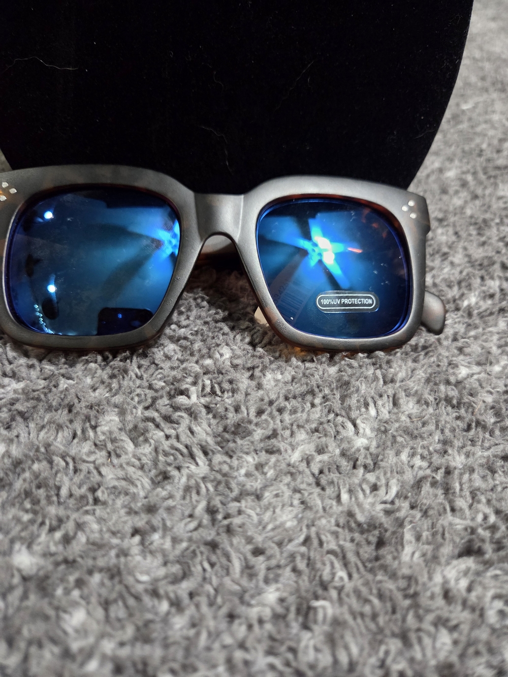 Women's Blue Mirror Lens Sunglasses - Dark Tortoise Frame